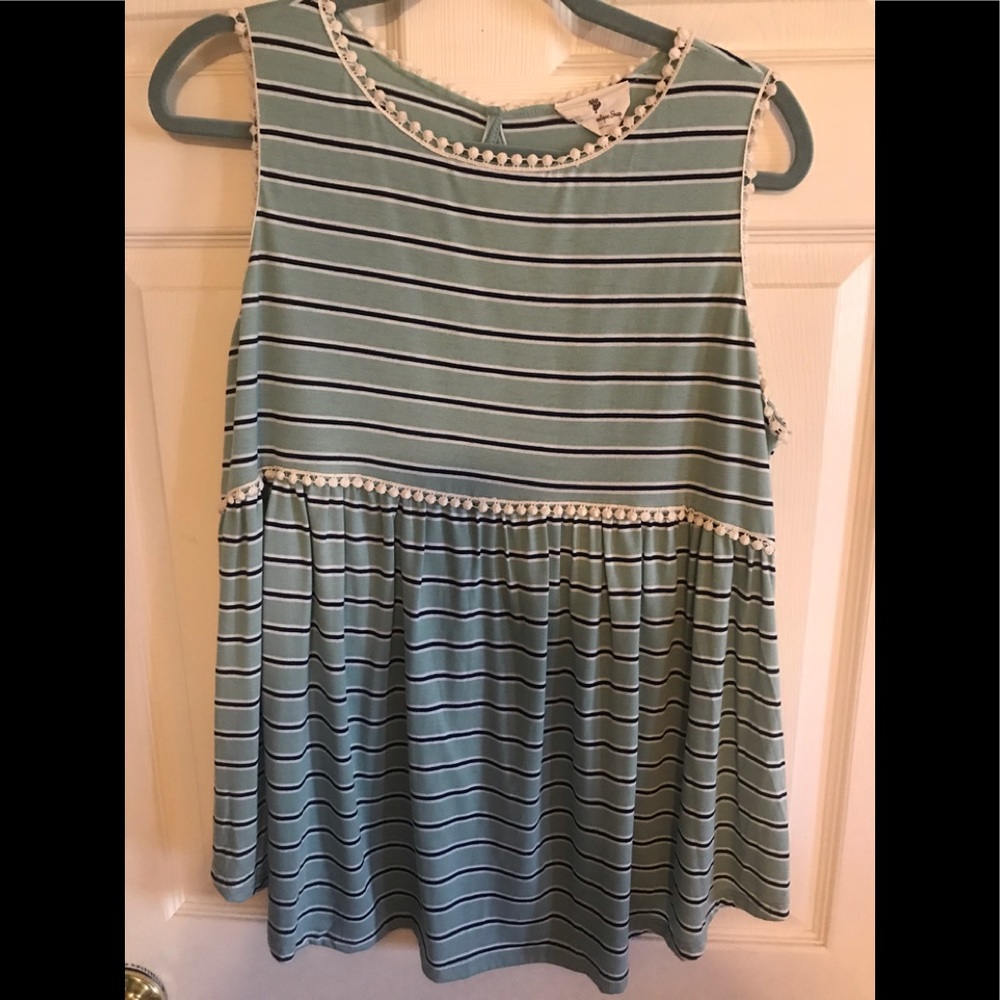 Betsey’s Boutique short sleeve